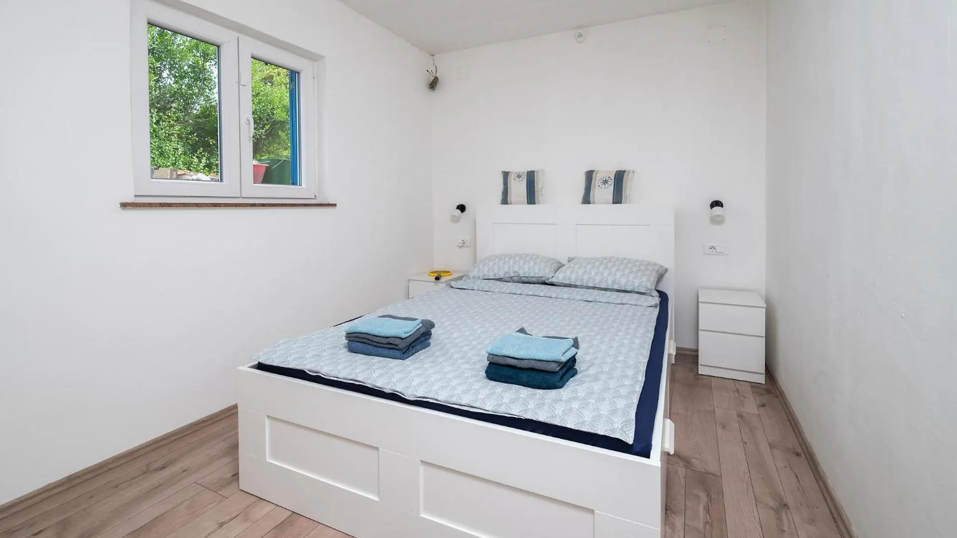 3 Bedroom Gorgeous Home In Peroj Σπίτι διακοπών