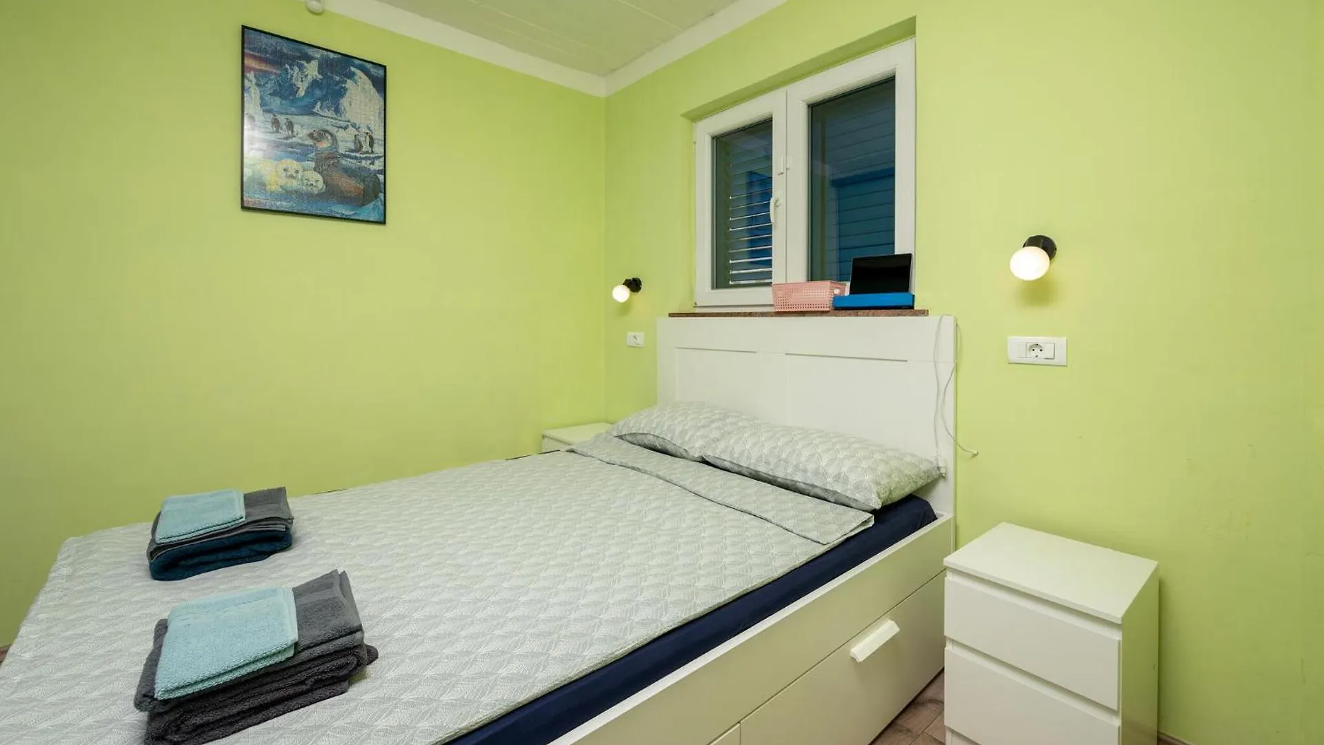 3 Bedroom Gorgeous Home In Peroj 0*,  Croatia